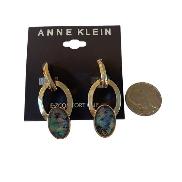 Anne Klein E-Z Comfort Clip Earrings in Gold & Faux Faceted Abalone. - Picture 6 of 6
